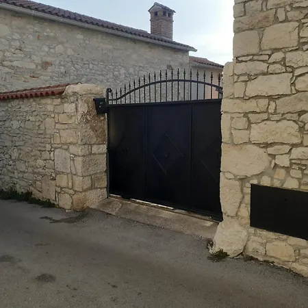 Nyaraló Casa Agneza *