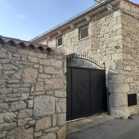 Casa Agneza *